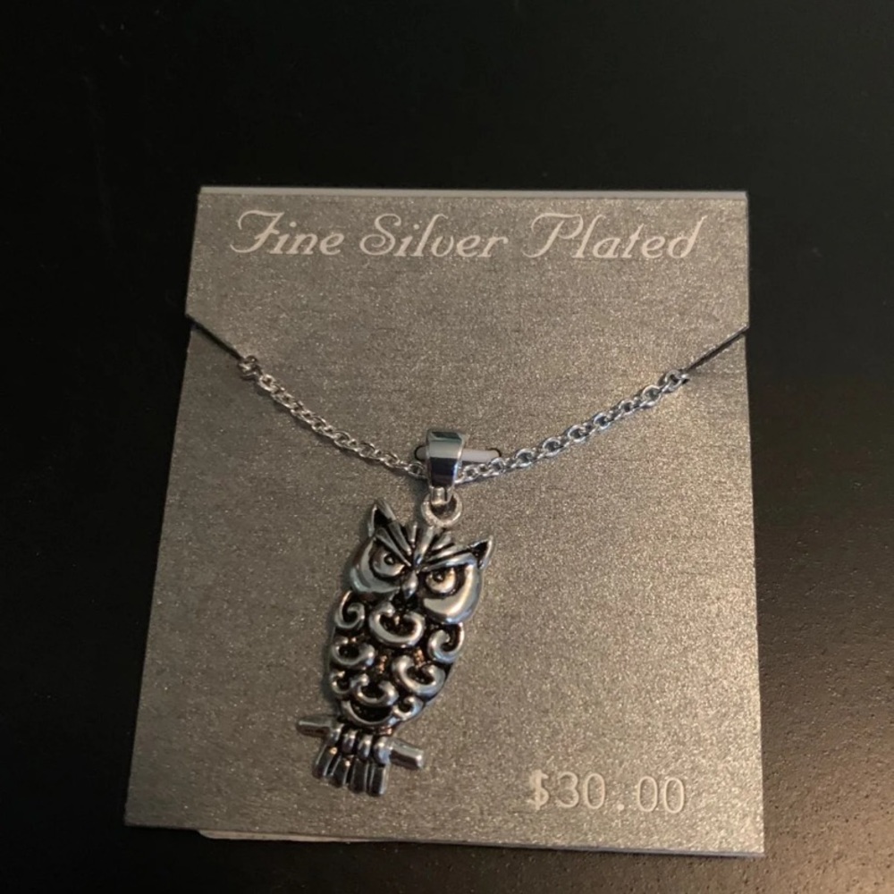 Silver plated owl necklace new